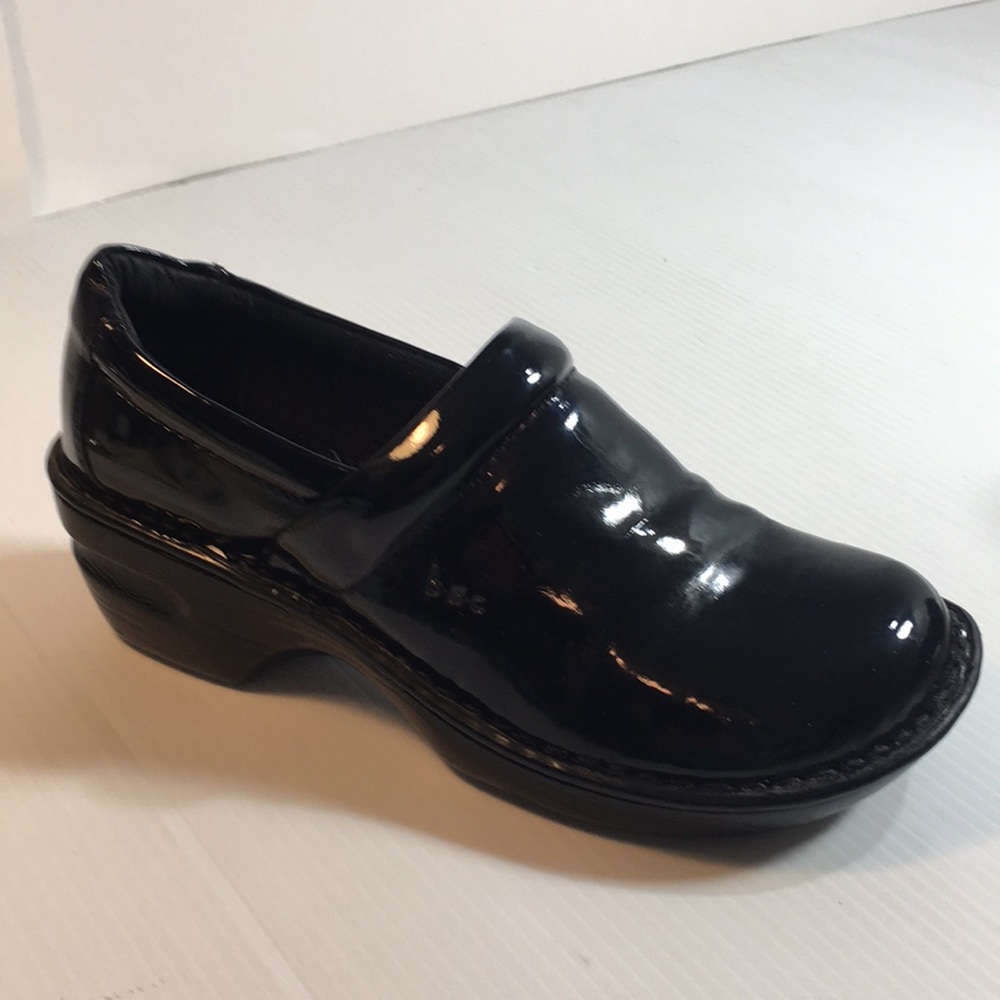 BOC Born black patent clogs size 7 m
